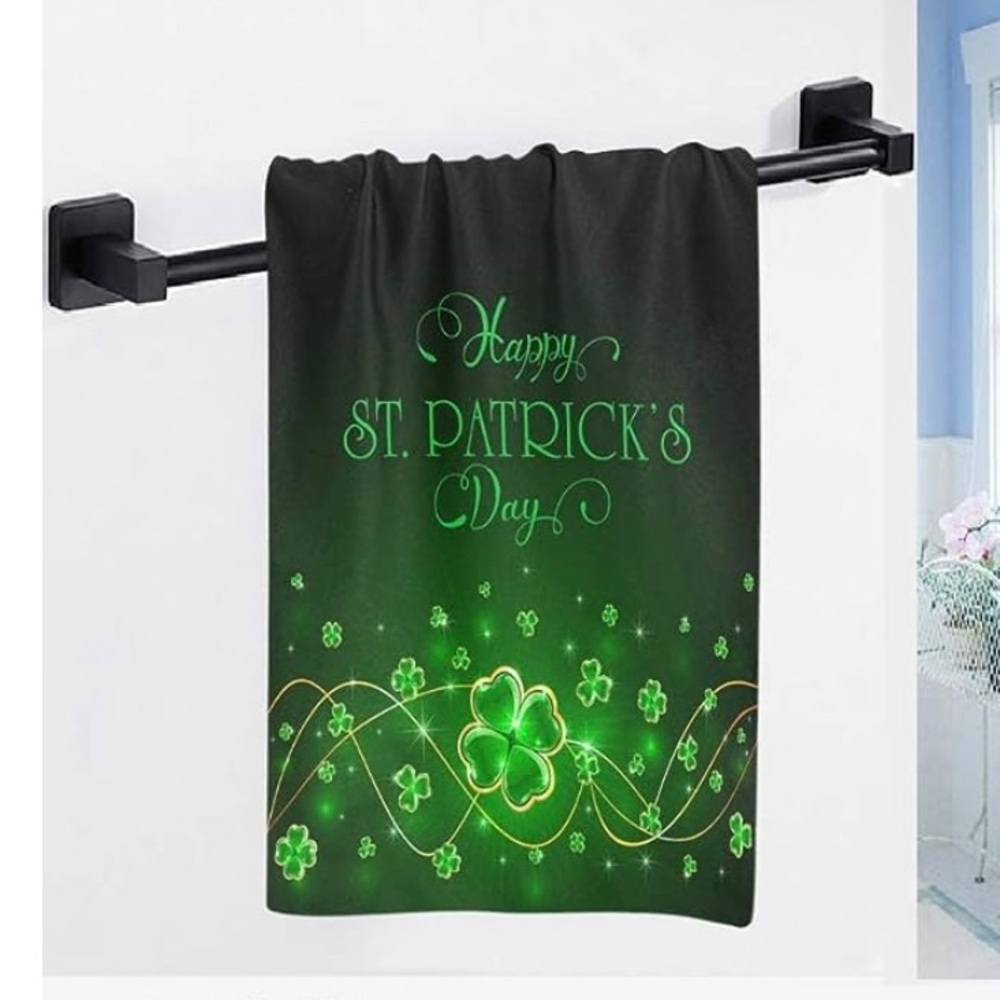 EUC St. Patrick’s Day Hand Towel